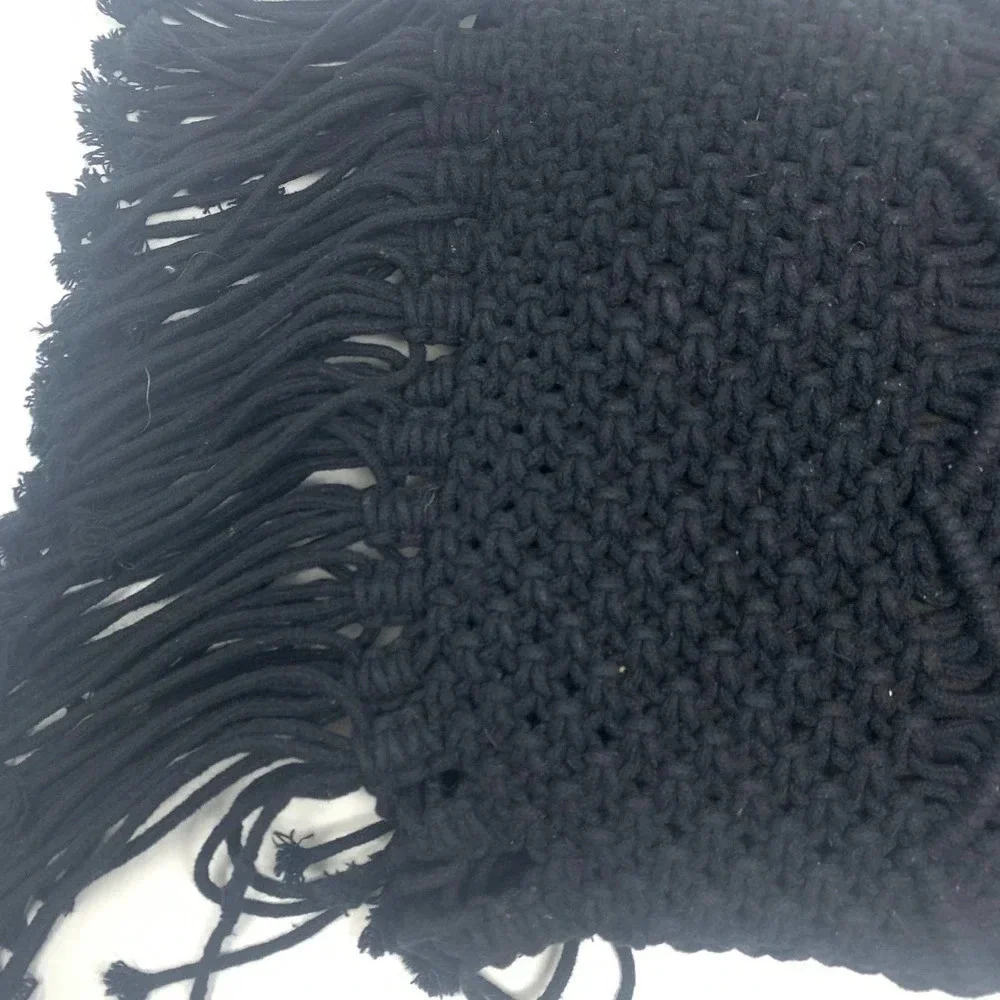 Danielle Nicole Macrame‎ Fringe Tassel Wooden Handle Crossbody Bag in Black - Picture 6 of 10